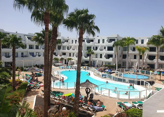 Апартаменты Sunny Corner, Delux Vista Mar And Pool *