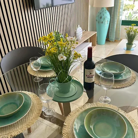 Sunny Corner, Delux Vista Mar And Pool * Puerto del Carmen (Lanzarote)