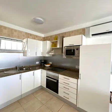 Sunny Corner, Delux Vista Mar And Pool Daire Puerto del Carmen (Lanzarote)