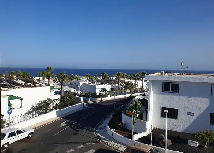 Sunny Corner, Delux Vista Mar And Pool * Puerto del Carmen (Lanzarote)